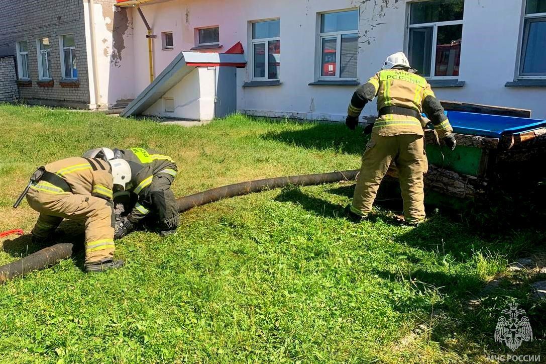 В Зеленодольске пожарные провели соревнования по боевому развертыванию