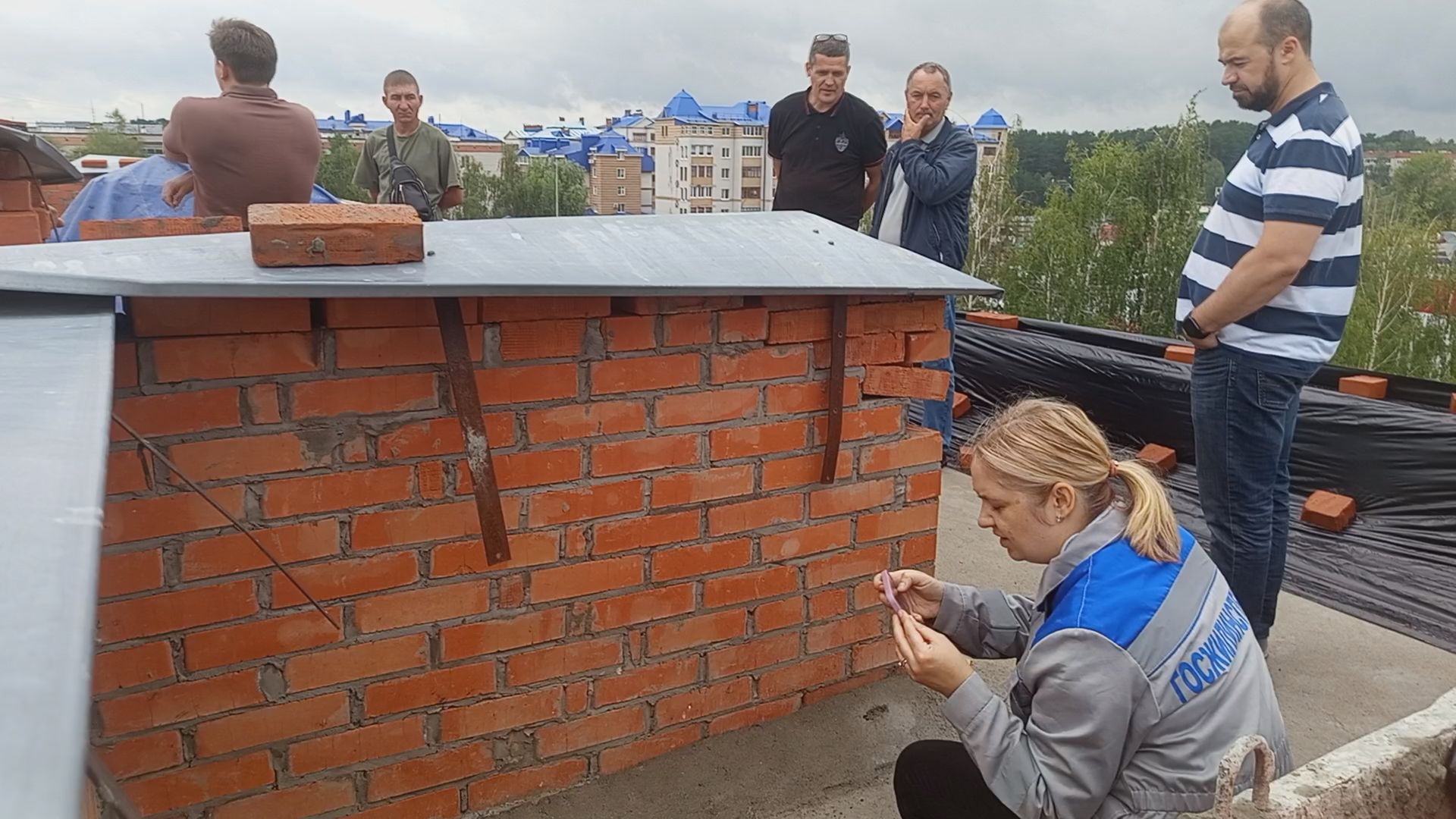 Жилинспекция Татарстана в очередной раз приехала с проверкой в Зеленодольск