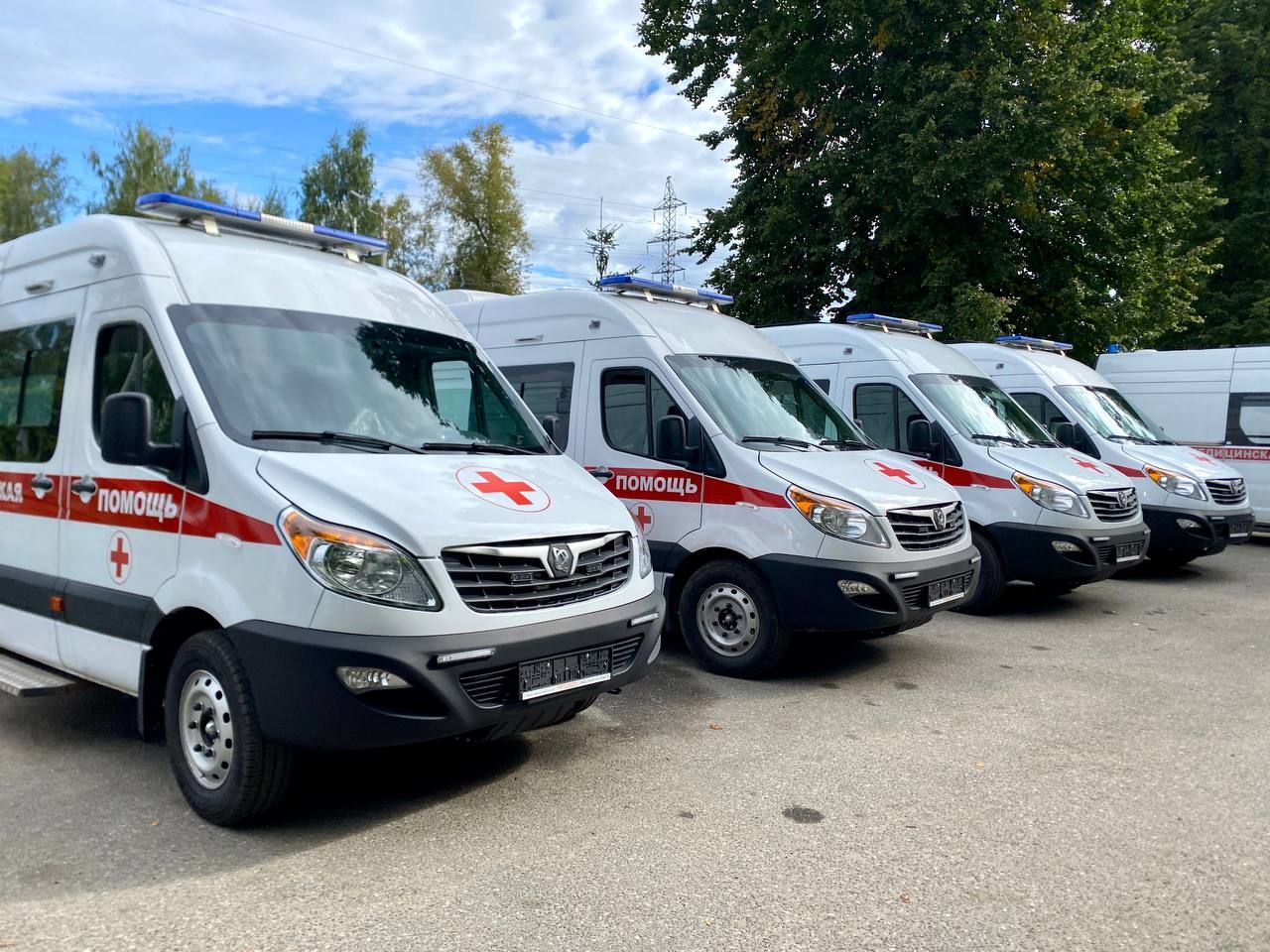 Автопарк Зеленодольской ЦРБ пополнили 4 автомобиля скорой помощи
