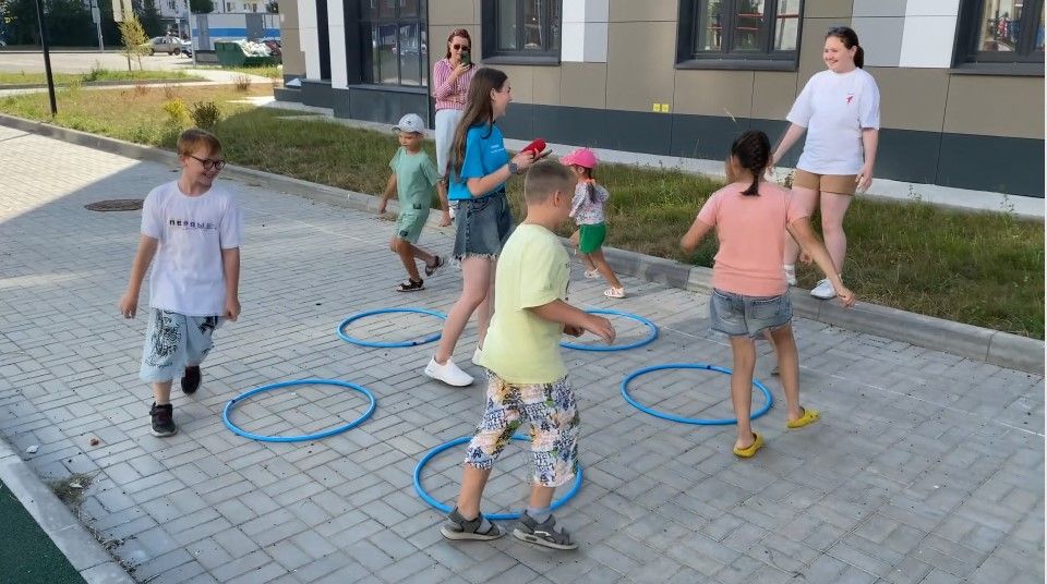 Вышибалы, резиночки и классики: забытые «игры двора» снова на улицах Зеленодольска