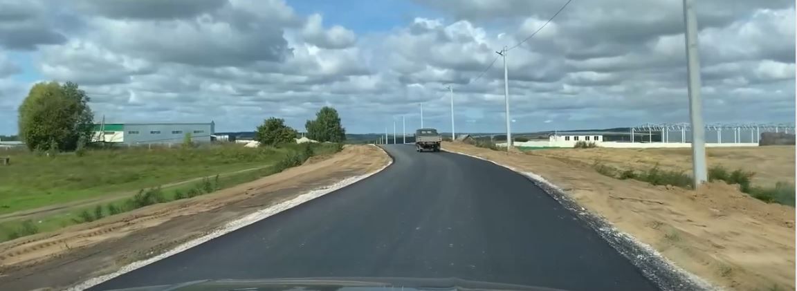 В Больших Кургузях сбылась мечта местных жителей о новой дороге и ровном асфальте