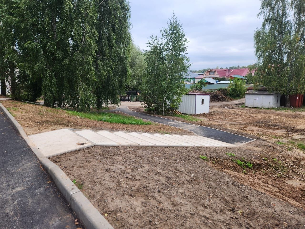 В поселке Васильево завершается программа «Наш Двор»