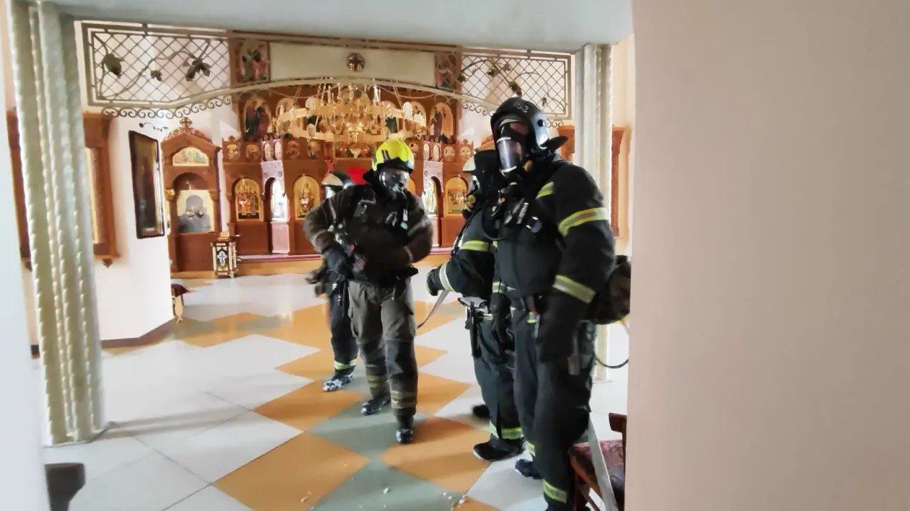 В поселке Васильево провели пожарно-тактические учения на здании Храма Воздвижения Креста Господня