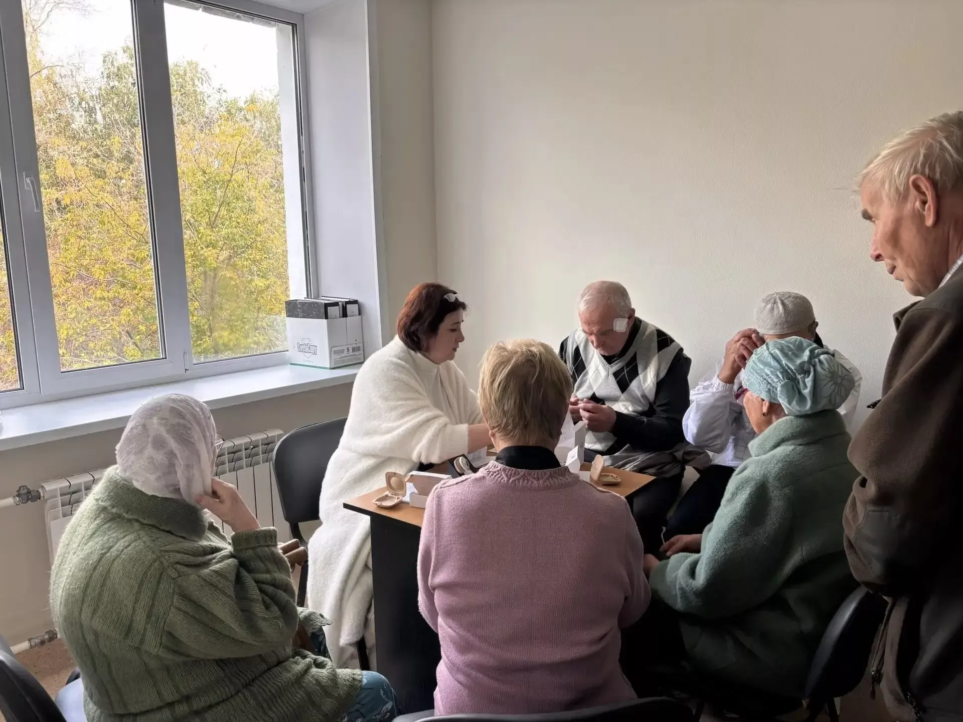 Специалисты РКБ провели выдачу слуховых аппаратов в Зеленодольске