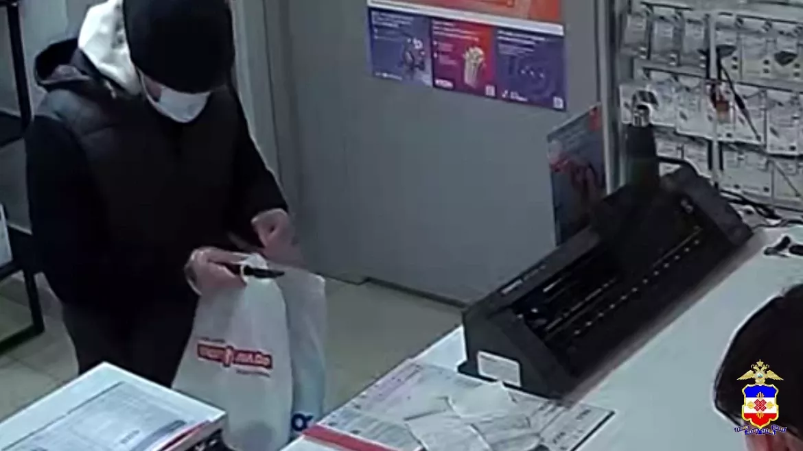 В Зеленодольске задержали грабителя салона сотовой связи