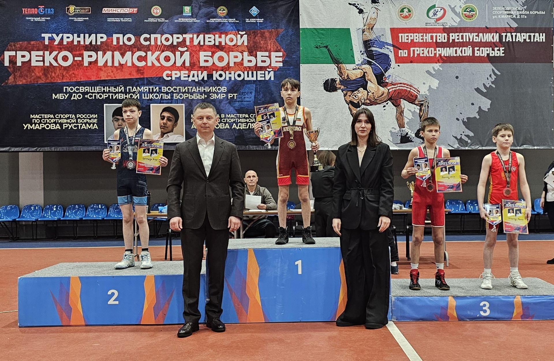 В Зеленодольске состоялись состязания по борьбе, собравшие 170 спортсменов