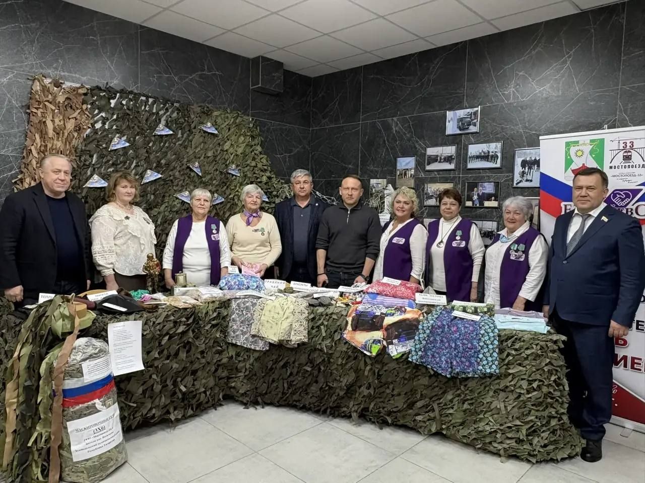 Михаил Афанасьев и Ренат Мистахов посетили волонтерский штаб «Единство» в поселке Васильево