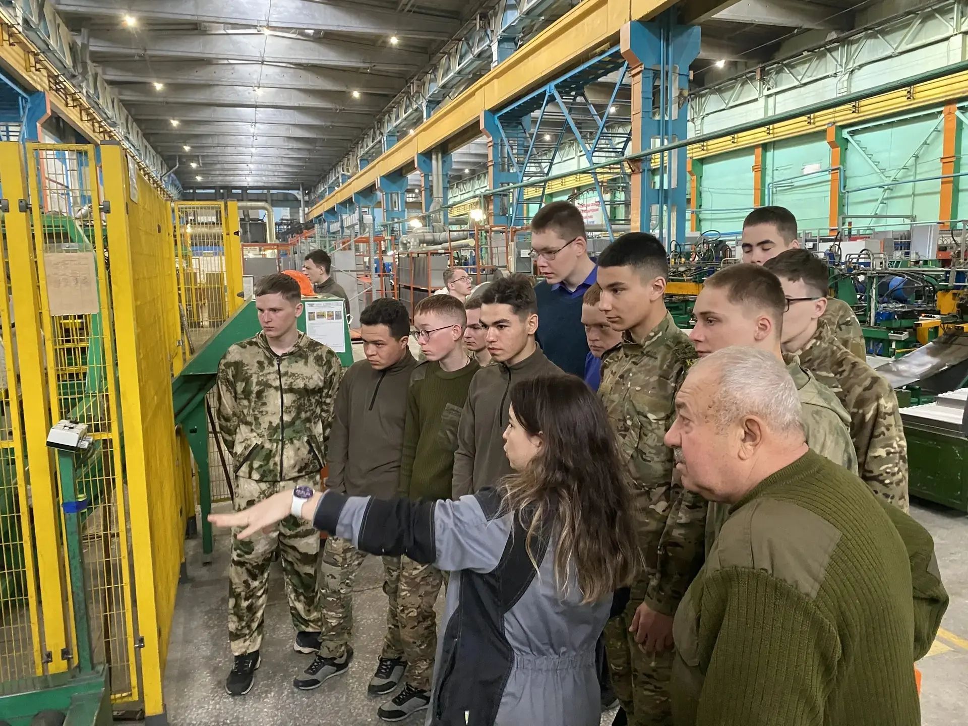 Воспитанники Раифского учебно-воспитательного учреждения познакомились с высокотехнологичным производством компании «ПОЗиС»