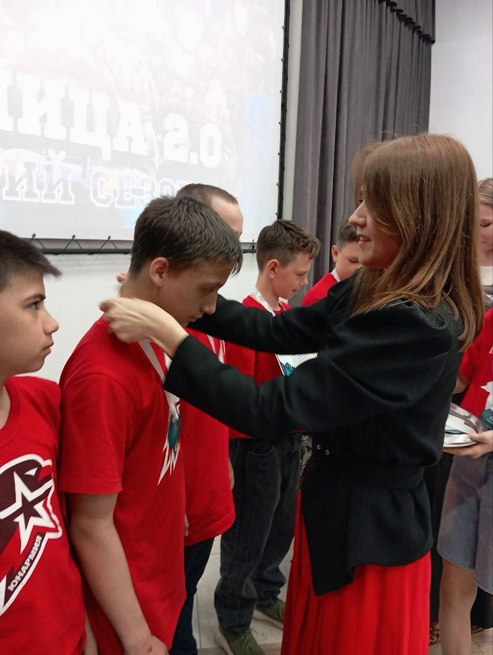 В молодёжном центре «Порт» поздравили победителей муниципального этапа военно-патриотической игры «Зарница 2.0»