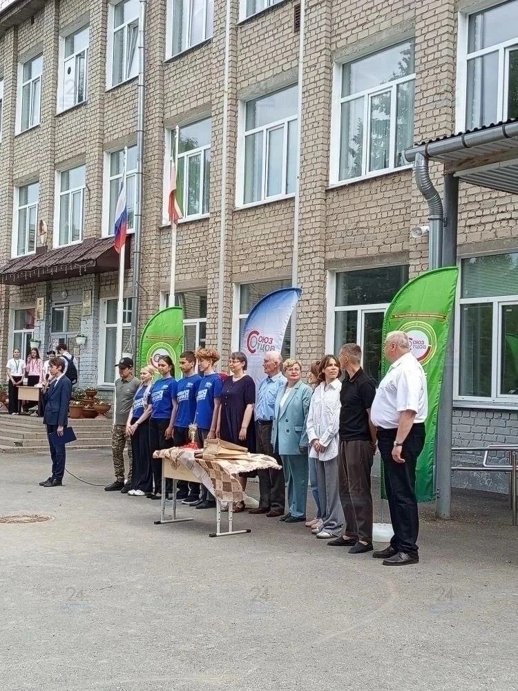 В Зеленодольске прошел IV ежегодный турнир по мини-футболу среди сборных команд отцов и детей