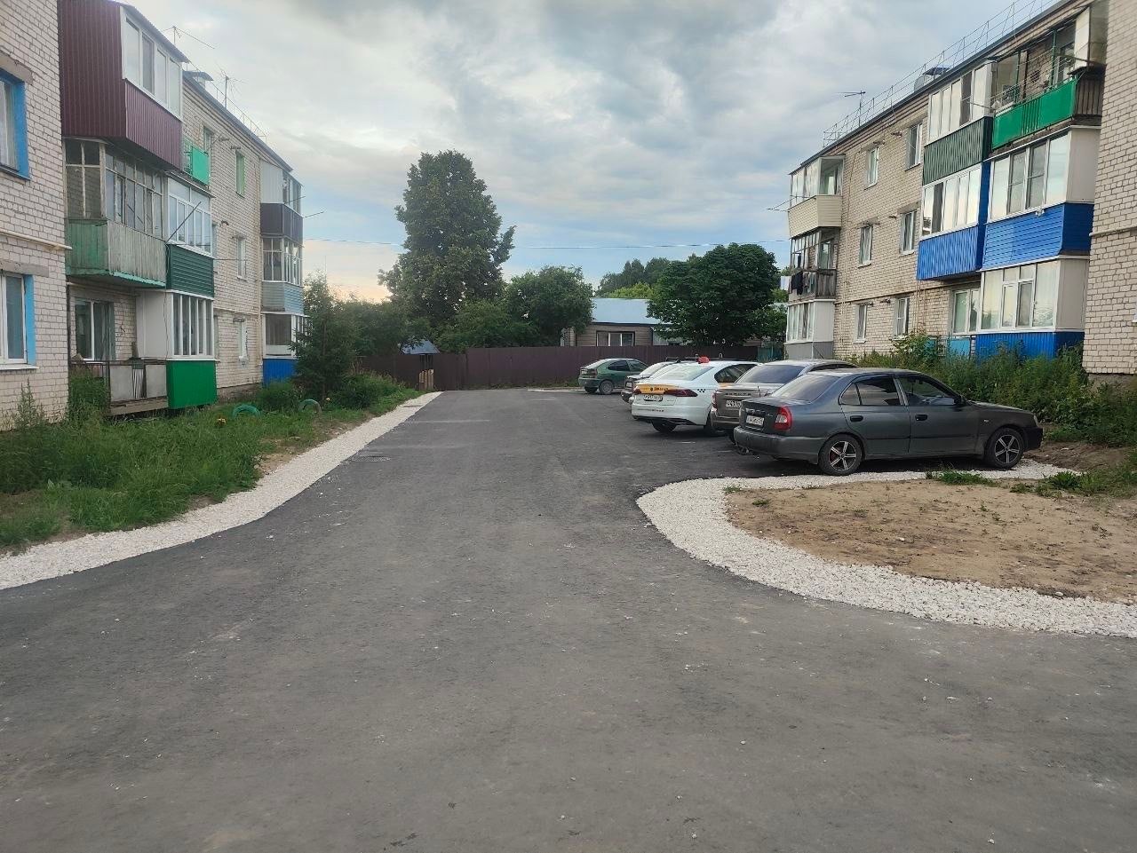В селе Айша Зеленодольского района завершено благоустройство четырех дворов