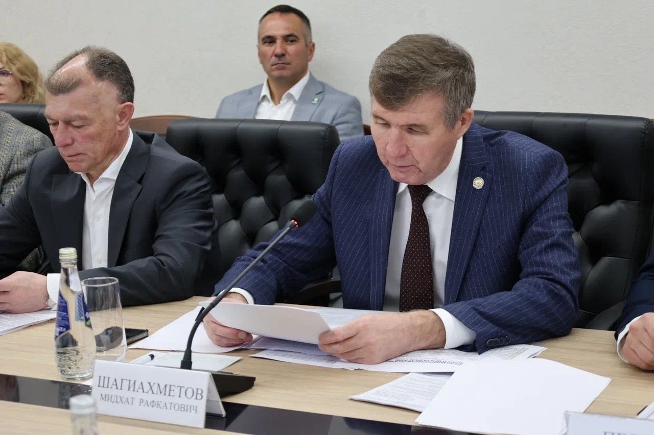В Зеленодольске обсудили текущую экономическую ситуацию и меры поддержки предприятий