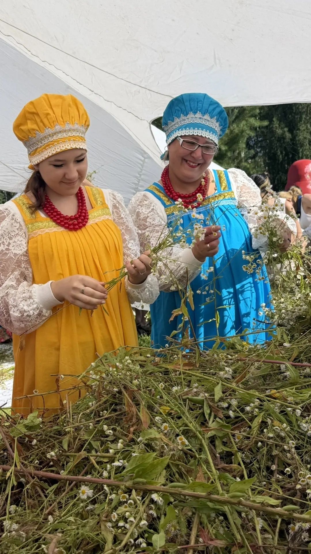 Сегодня в Зеленодольске каждый может сплести венок