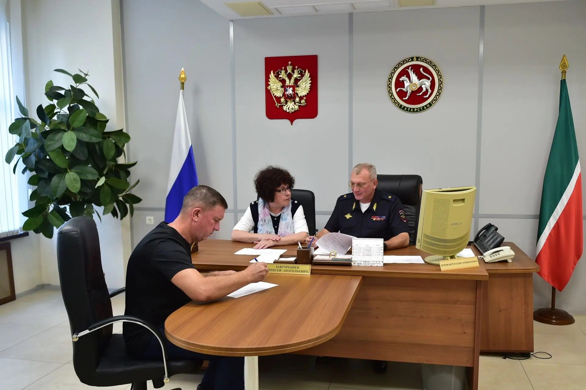 Алексей Завгороднев провел личный прием сотрудников  пенсионеров министерства