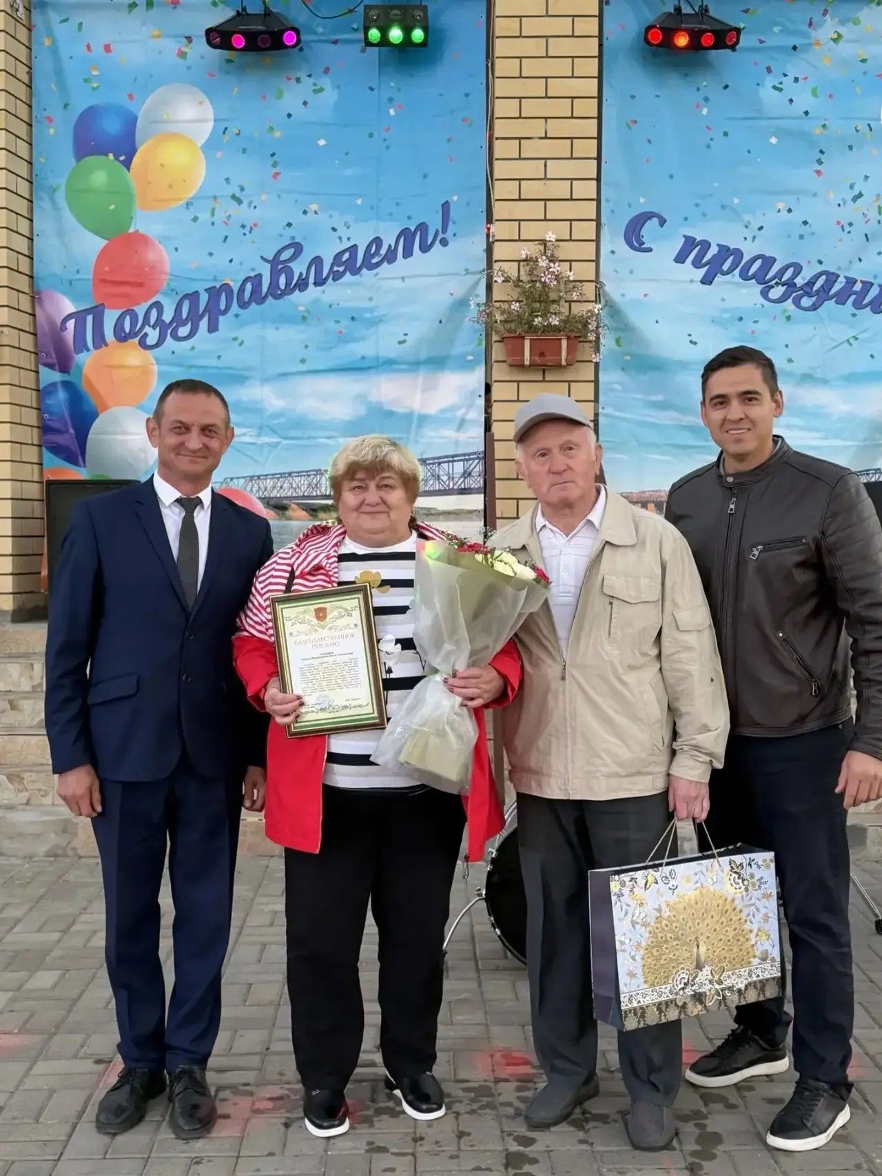 В Нижних Вязовых отметили День поселка