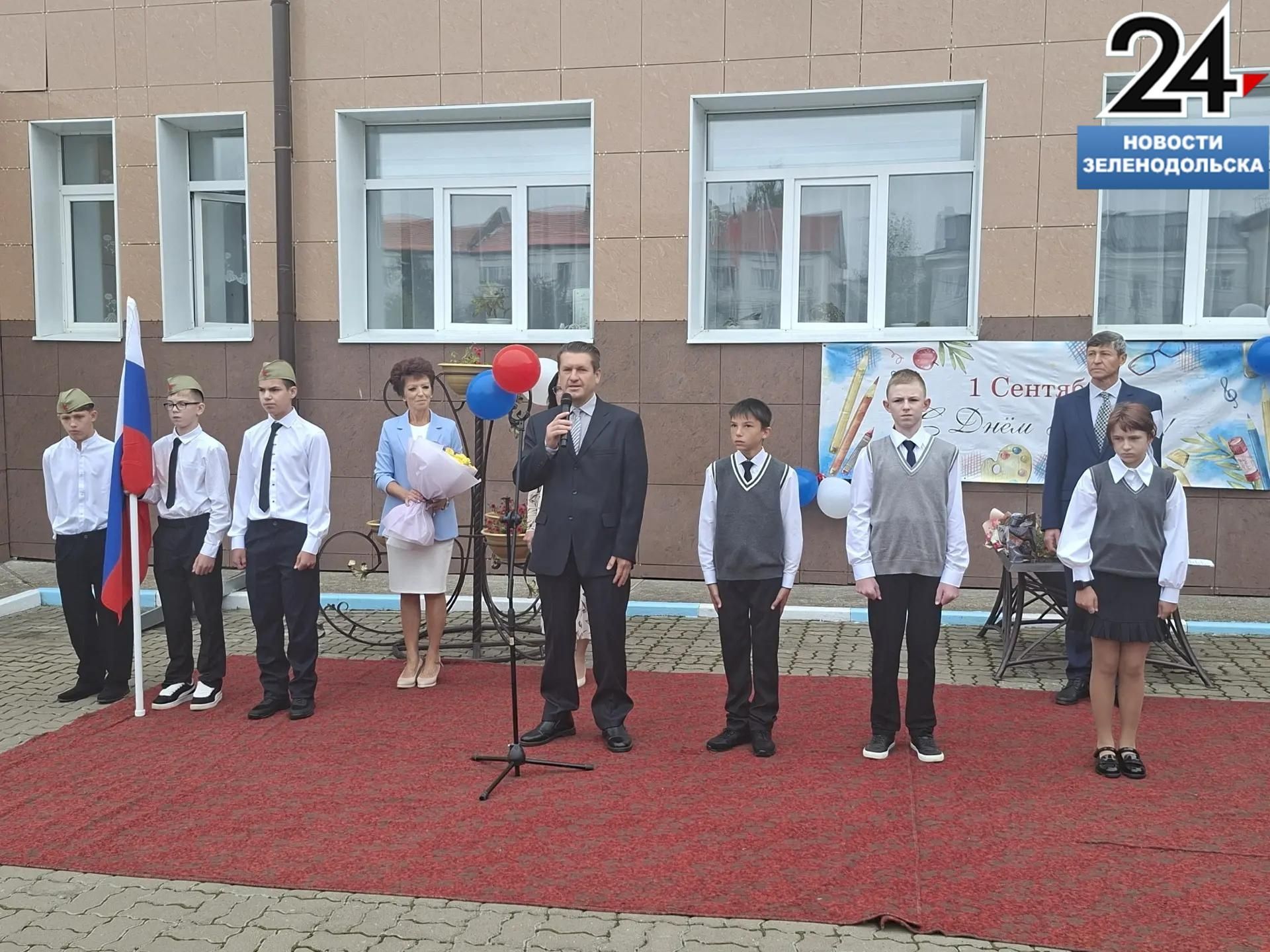 Сотрудники Зеленодольского РУЭС помогли школьникам подготовиться к 1 сентября