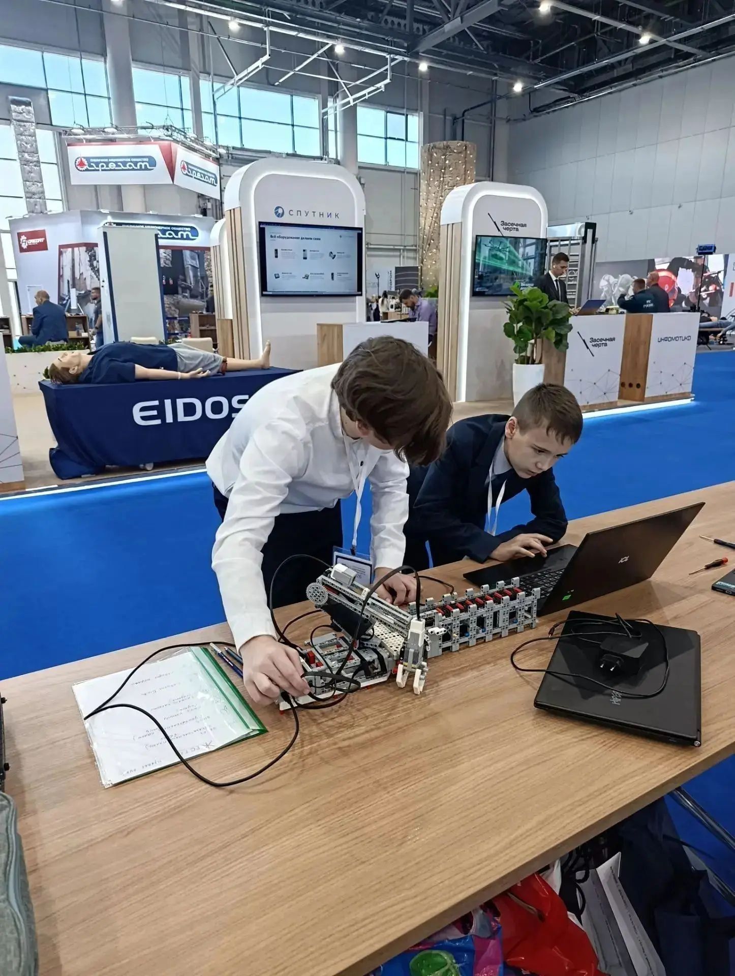 Лицеисты из Зеленодольска выиграли всероссийский конкурс робототехники