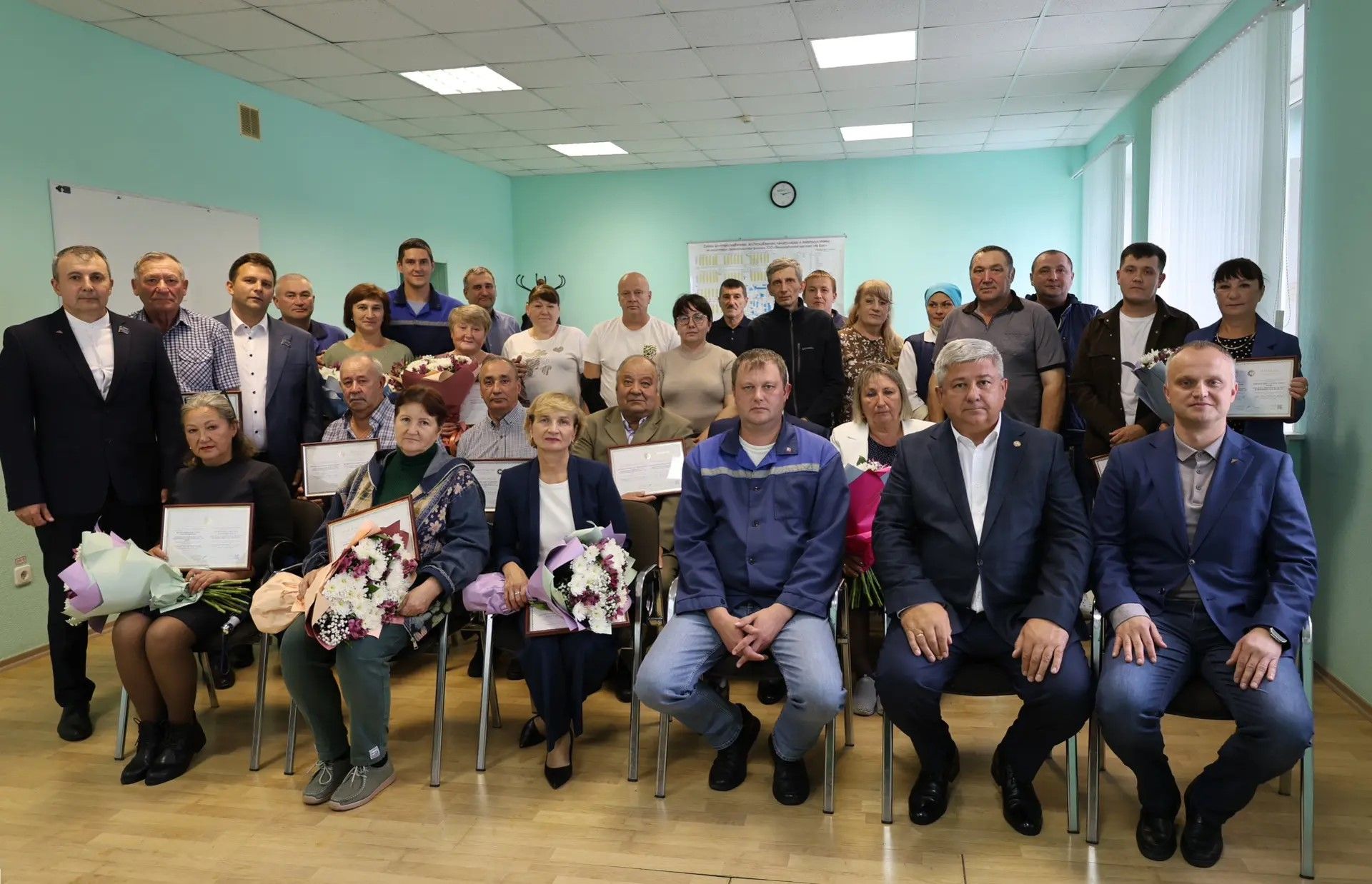 В селе Осиново чествовали лауреатов Электронной доски почета Республики Татарстан