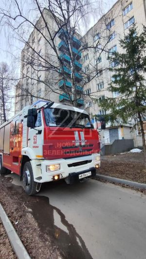 В девятиэтажном доме в общем коридоре произошло возгорание