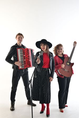 Как зеленодольское трио «Белое солнце» объединило французский шансон, русский характер и татарскую душу