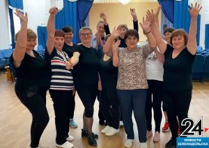 «Сердце поёт, а ноги танцуют!»: Как жительницы посёлка Васильево ломают стереотипы о возрасте