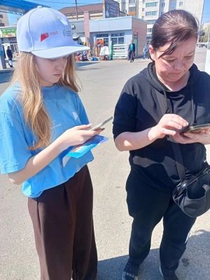 Волонтёры «Пульс жизни ЗМК» помогают голосовать за объекты благоустройства