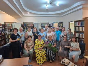 В санатории «Сосновый бор» выступила певица студии незрячих музыкантов «НеЗаМи»