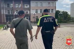 В Казани задержали водителя, сбившего двух мужчин и скрывшегося с места ДТП