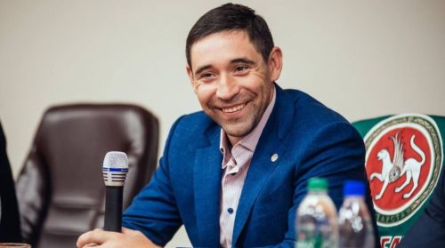 Хоккеист «Ак Барса» Данис Зарипов займется производством удобрений в Зеленодольском районе