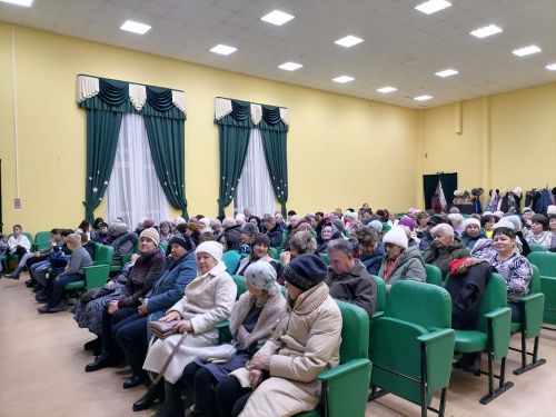 В Нурлатском ДК состоялся благотворительный спектакль народного театра «Эмет- Сайяр» Казанского инженерного лицея