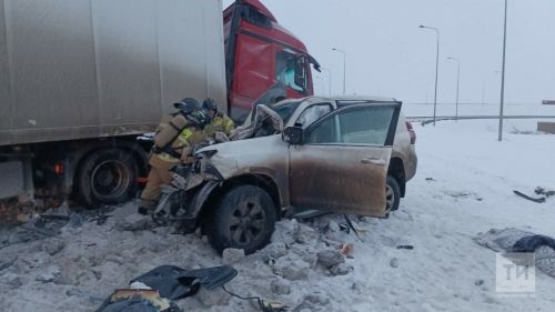 На трассе М7 вблизи деревни Исаково в страшной аварии с фурой погибли два человека