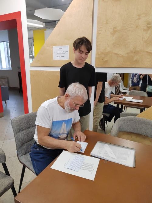 В Молодёжном центре «ПОРТ» пришвартовался капитан яхты «Лилия», путешественник и поэт Виктор Пархоменко из Казани