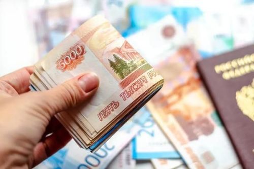 Как изменятся выплаты женщинам и детские пособия в 2024 году
