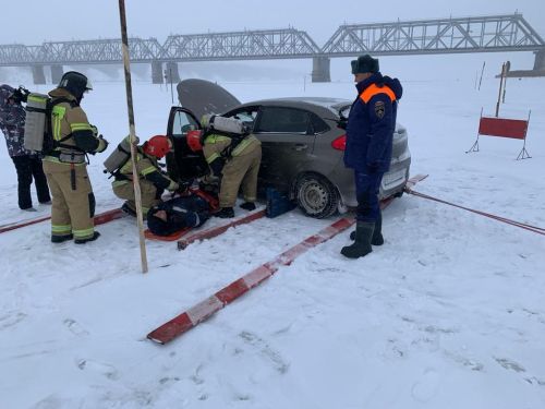 Между Зеленодольском и поселком Нижние Вязовые открыли первую ледовую переправу