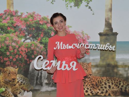 «В загс — на карете и в пожарной машине!»: Екатерина Романова — об удивительных свадьбах и редких именах