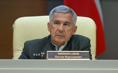 Рустам Минниханов поручил ужесточить требования к лицам, ответственным за очистку снега с крыш зданий