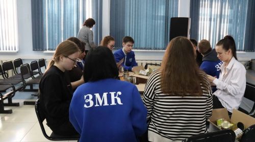 Студенты Зеленодольского механического колледжа присоединились к акции «Блиндажная свеча»