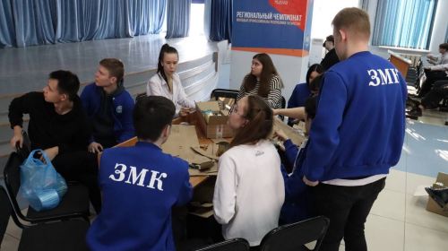 Студенты Зеленодольского механического колледжа присоединились к акции «Блиндажная свеча»
