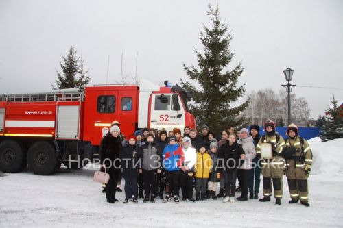 Для воспитанников Нурлатского детского дома организовали экскурсию в музей пожарной охраны