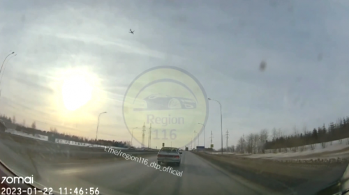 Водитель автомобиля ВАЗ в попытке скрыться от экипажа ДПС вылетел в кювет