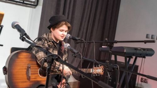 «Легенды рока. Лучшие песни. Часть 2». В МЦ «ПОРТ» состоялся долгожданный «квартирник»