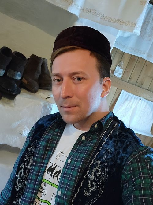 Идём на «прогулки» с Игорем Боталовым! Победитель конкурса «Звезда гостеприимства» знает, как через экскурсии прививать любовь к родным местам
