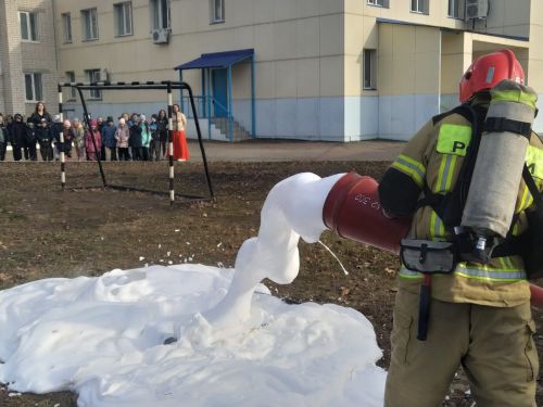 Как в детском лагере «Дельфин» прошел День пожарной безопасности