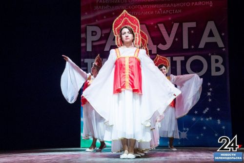 Фоторепортаж с творческого конкурса среди педагогических работников «Радуга талантов - 2023»