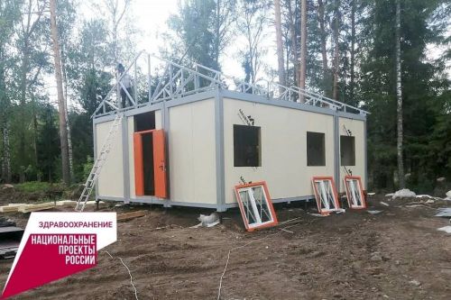 В Зеленодольском районе в поселке Садовый началась установка модульного ФАП