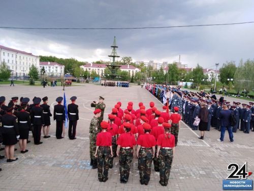 Мобильный репортёр: На «Авангарде» проходит репетиция парада к Дню Победы