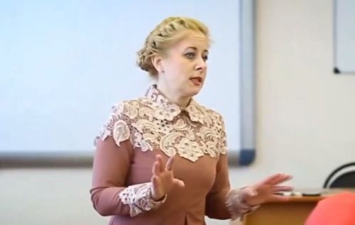 Директор школы №17 Ирина Маршалова особое внимание уделяет патриотическому воспитанию