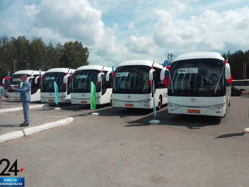 В Зеленодольске торжественно запустили новые автобусы по маршруту №104