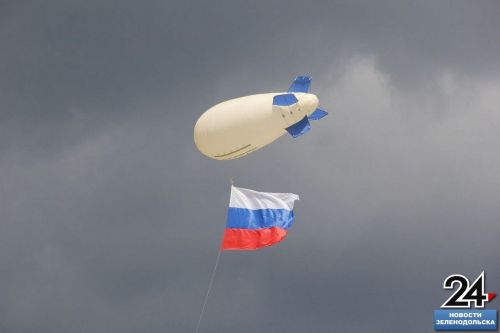 Захватит сразу половину недели. На День России добавили выходных