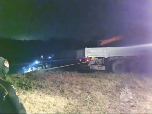 В Татарстане автомобиль съехал в реку, погибли мужчина и женщина
